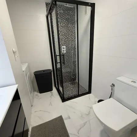 Apartment Quiet Near *